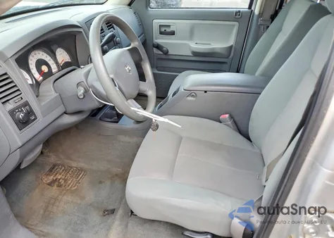 2005 Dodge Dakota Quad z USA, uszkodzony, nr VIN 1D7HE28K35S338161